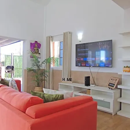 Luxurious With Private Pool - Jardin